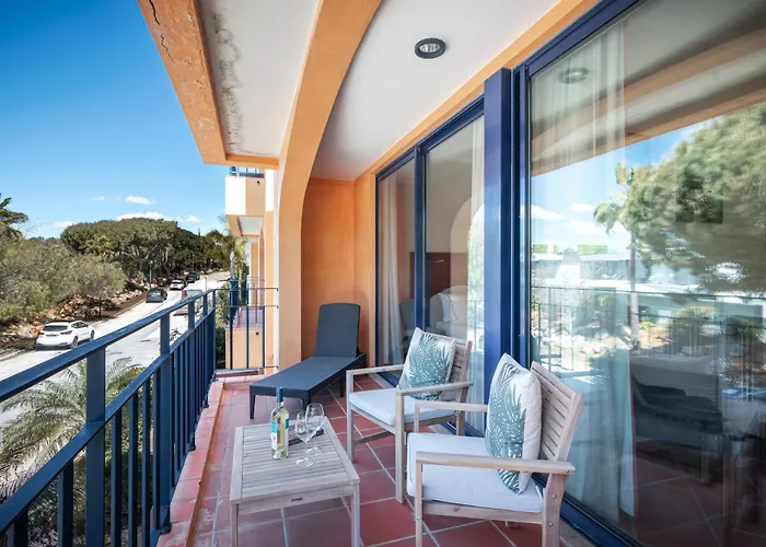 F5 Sol Q Pool & Golf In Vilamoura